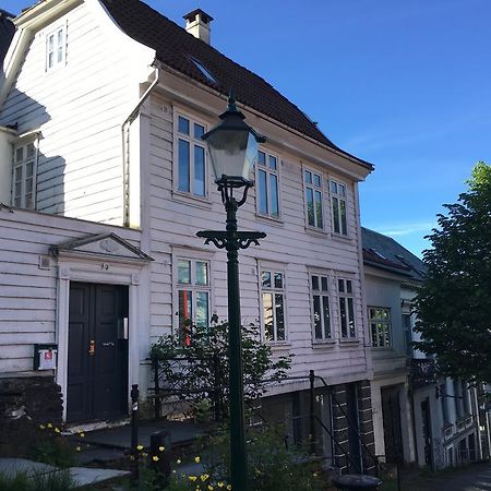 Urban Hostel Bryggen Bergen Eksteriør bilde